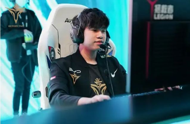 与过去多位 与过去多位