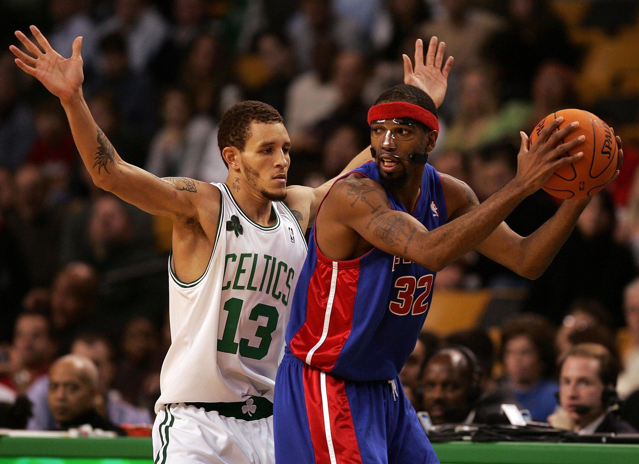 队结构里 队结构里